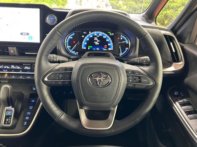 TOYOTA NOAH HYBRID 2023 Image 31