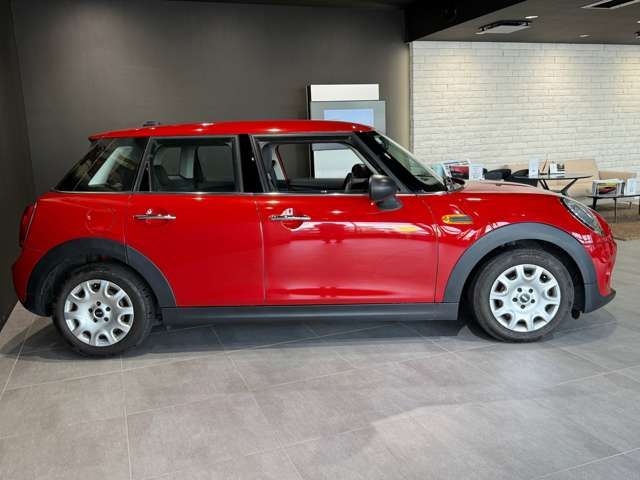 BMW MINI ONE 5DOOR 2016 Image 31