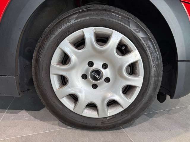 BMW MINI ONE 5DOOR 2016 Image 31