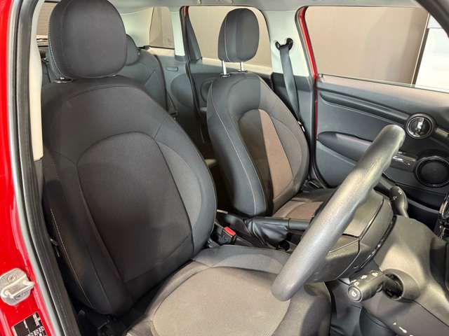 BMW MINI ONE 5DOOR 2016 Image 31