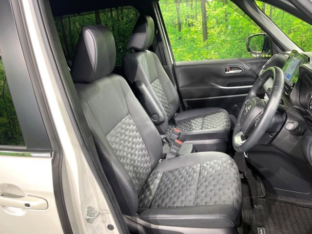 TOYOTA VOXY 2022 Image 31