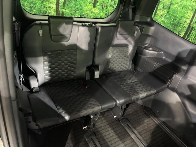 TOYOTA VOXY 2022 Image 31