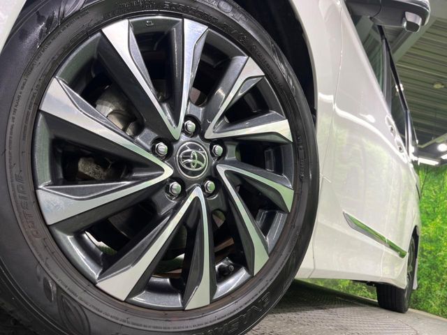 TOYOTA VOXY 2022 Image 31