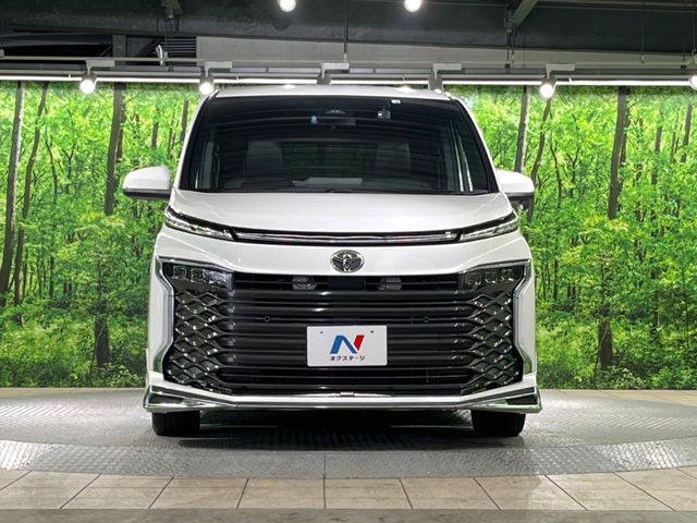 TOYOTA VOXY 2022 Image 31