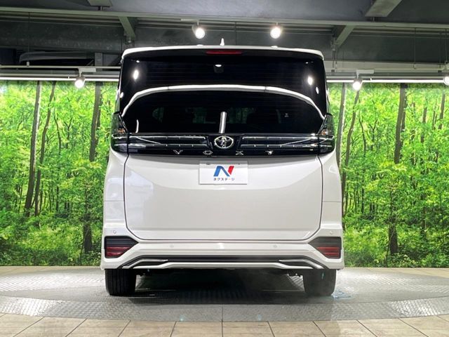 TOYOTA VOXY 2022 Image 31