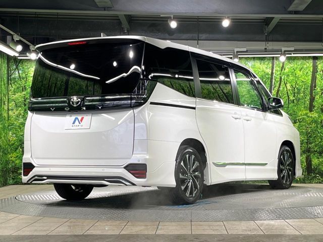 TOYOTA VOXY 2022 Image 31