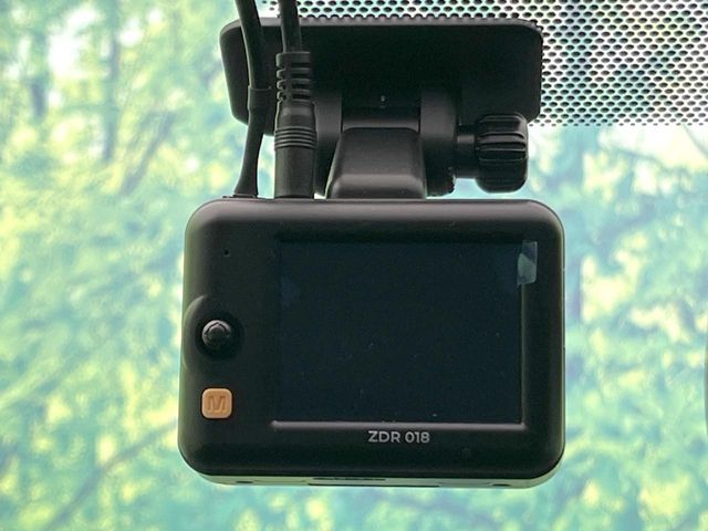 TOYOTA PRIUS 2021 Image 31