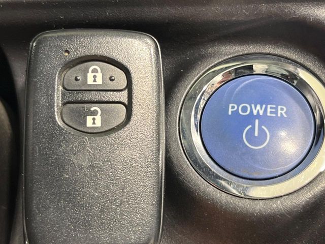 TOYOTA AQUA 2013 Image 31