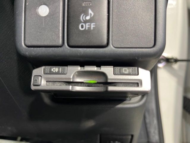 TOYOTA AQUA 2013 Image 31