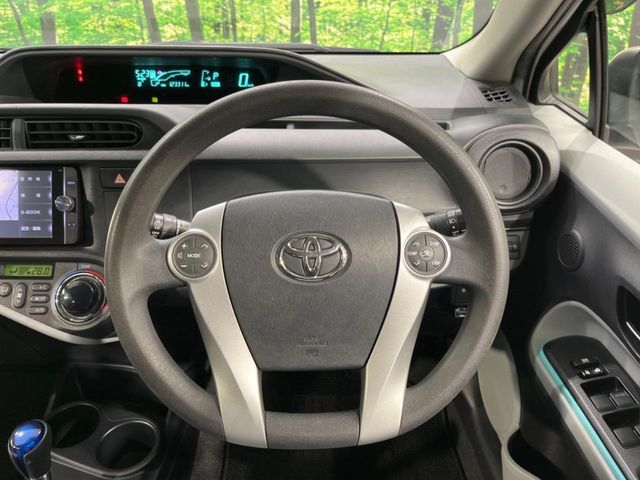 TOYOTA AQUA 2013 Image 31