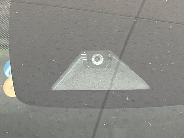 TOYOTA PRIUS 2018 Image 31