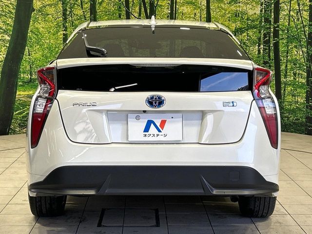 TOYOTA PRIUS 2018 Image 31