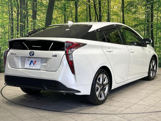 TOYOTA PRIUS 2018 Image 31