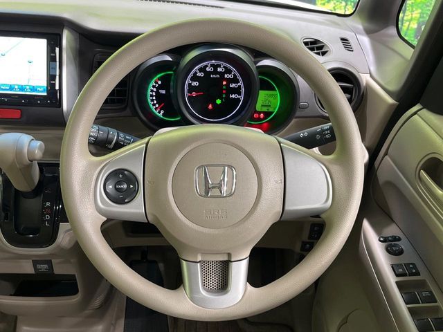 HONDA N BOX 2014 Image 31