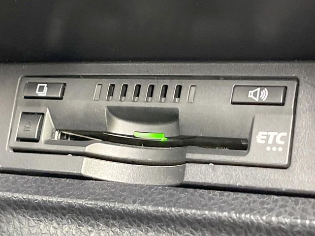 TOYOTA NOAH 2017 Image 31