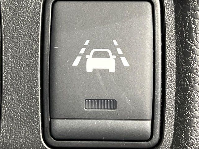 NISSAN NOTE 2017 Image 31