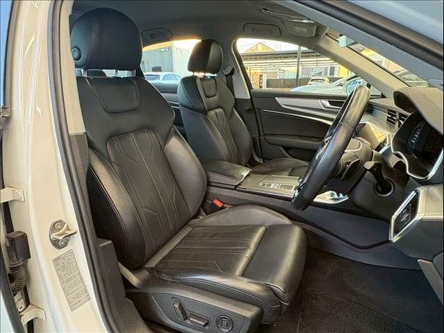 AUDI A6 2022 Image 31