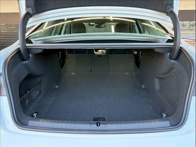 AUDI A6 2022 Image 31