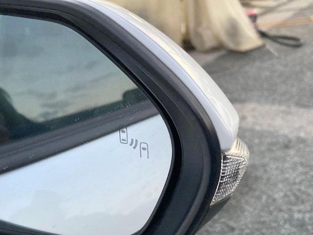 TOYOTA YARIS CROSS HYBRID 2023 Image 31