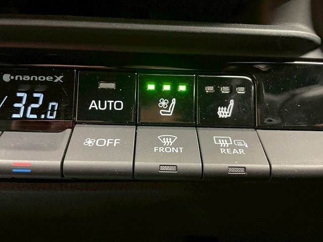 TOYOTA CROWN CROSSOVER 2022 Image 31