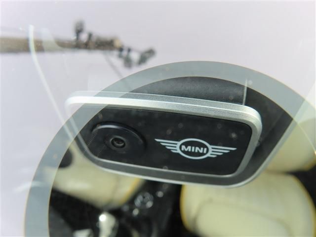 BMW MINI COOPER 5DOOR 2023 Image 31