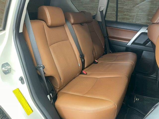 TOYOTA LANDCRUISER PRADO 2021 Image 31