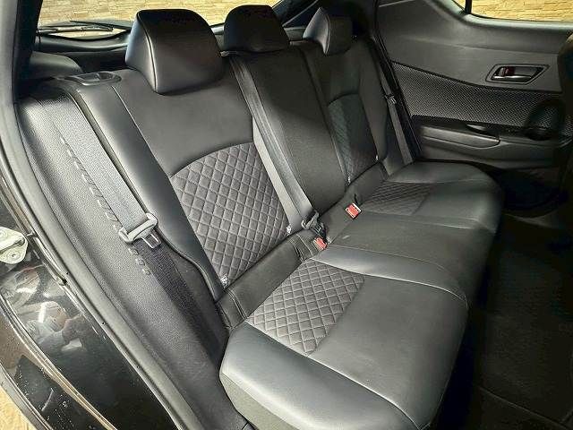 TOYOTA C-HR 2020 Image 31