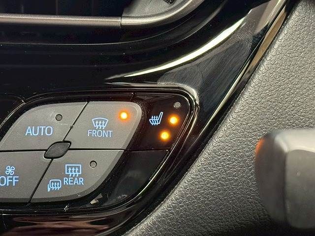 TOYOTA C-HR 2020 Image 31