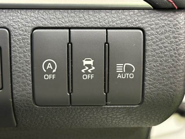 TOYOTA HARRIER 2WD 2017 Image 31