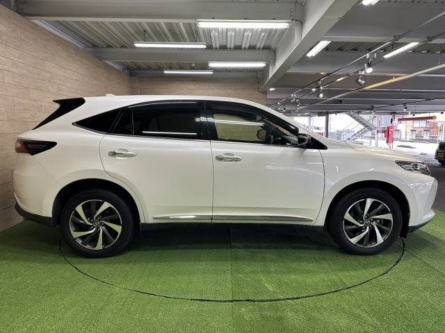 TOYOTA HARRIER 2WD 2017 Image 31