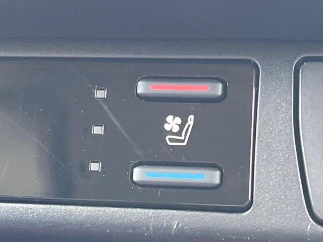 TOYOTA RAV4 4WD 2023 Image 31