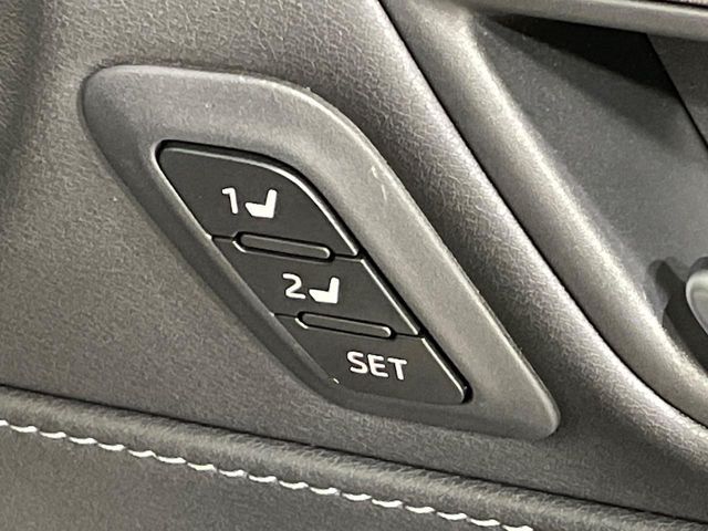 TOYOTA HARRIER 4WD 2021 Image 31