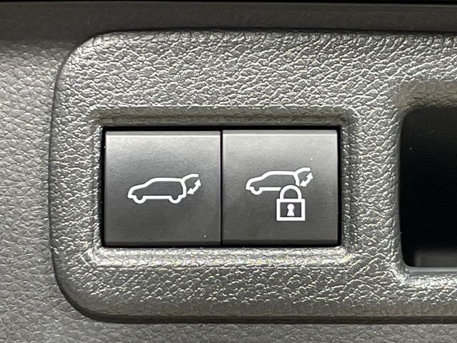 TOYOTA HARRIER 4WD 2021 Image 31