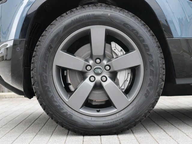 ROVER DEFENDER 2025 Image 31