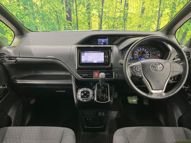 TOYOTA NOAH 4WD 2017 Image 31