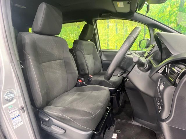 TOYOTA NOAH 4WD 2017 Image 31