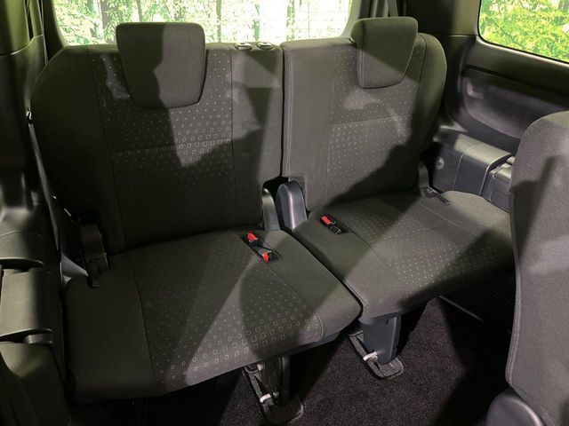 TOYOTA NOAH 4WD 2017 Image 31