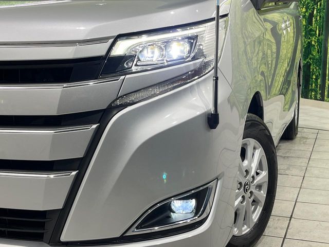 TOYOTA NOAH 4WD 2017 Image 31