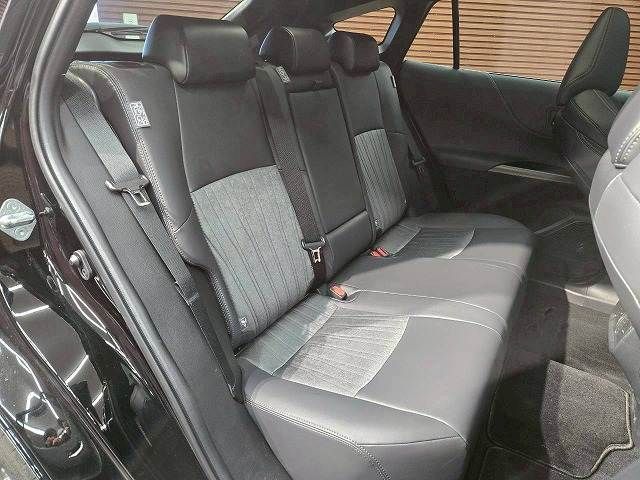 TOYOTA HARRIER 2WD 2023 Image 31