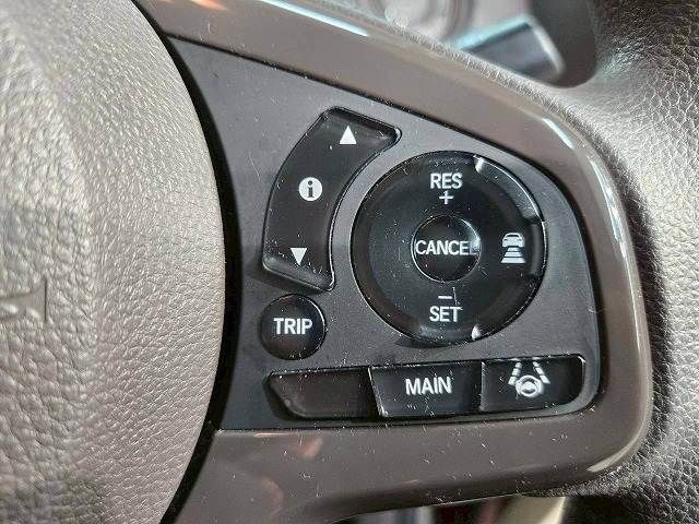 HONDA N BOX 2017 Image 31