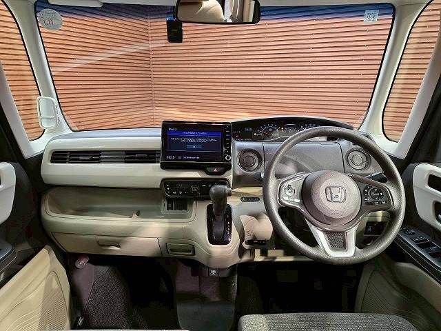 HONDA N BOX 2017 Image 31