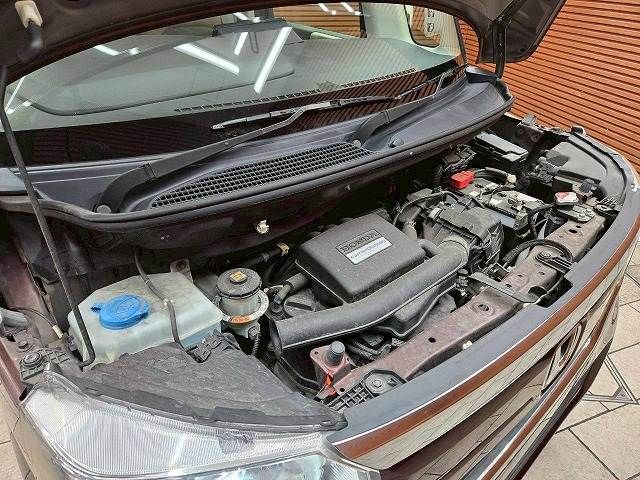 HONDA N BOX 2017 Image 31