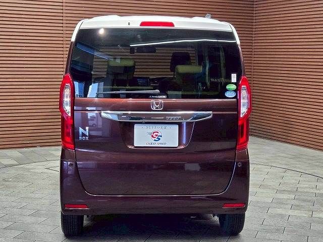 HONDA N BOX 2017 Image 31