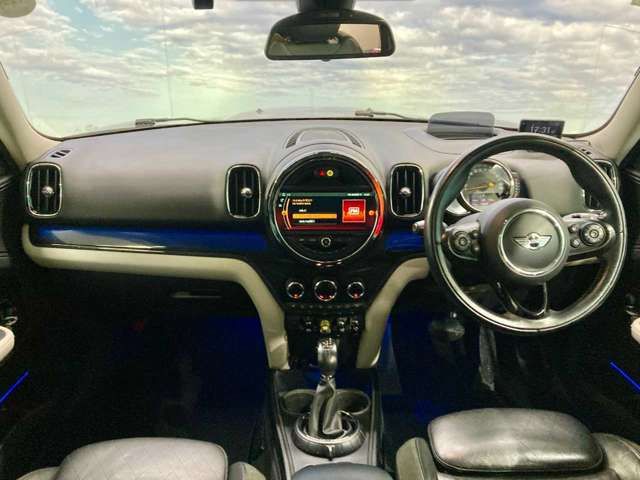 BMW MINI COOPER S E 2017 Image 31