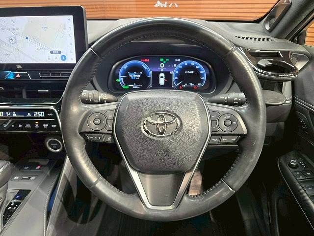 TOYOTA HARRIER HYBRID 2023 Image 31