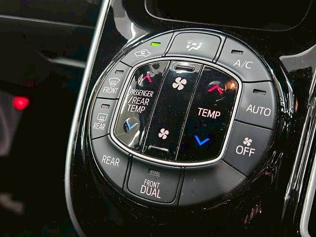 TOYOTA ESQUIRE 2020 Image 31