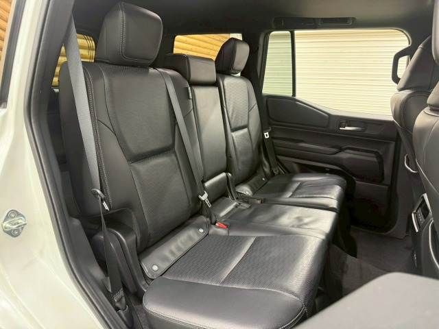TOYOTA LANDCRUISER 250 2024 Image 31