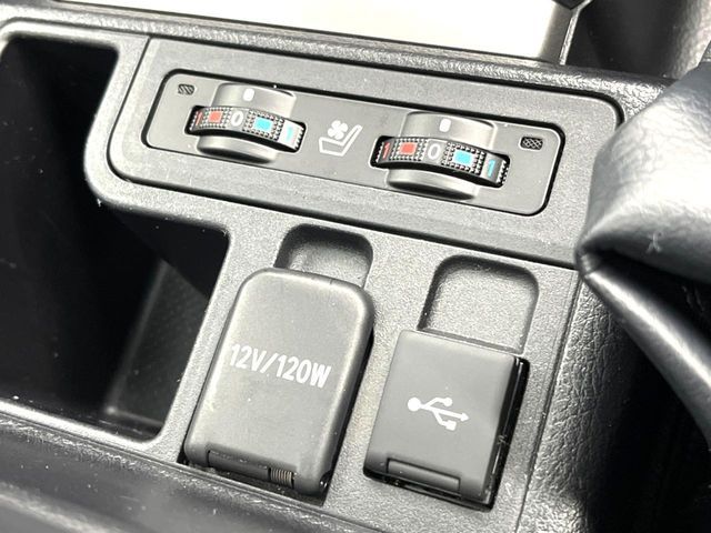 TOYOTA LANDCRUISER PRADO 2023 Image 31