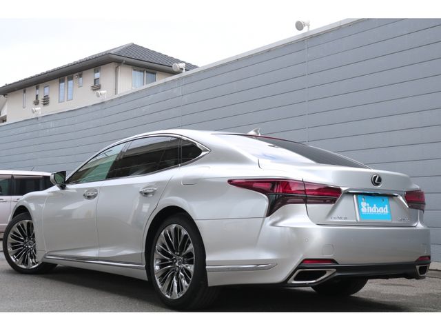 TOYOTA LEXUS LS500 2021 Image 31