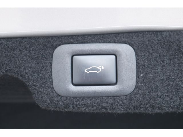 TOYOTA LEXUS LS500 2021 Image 31